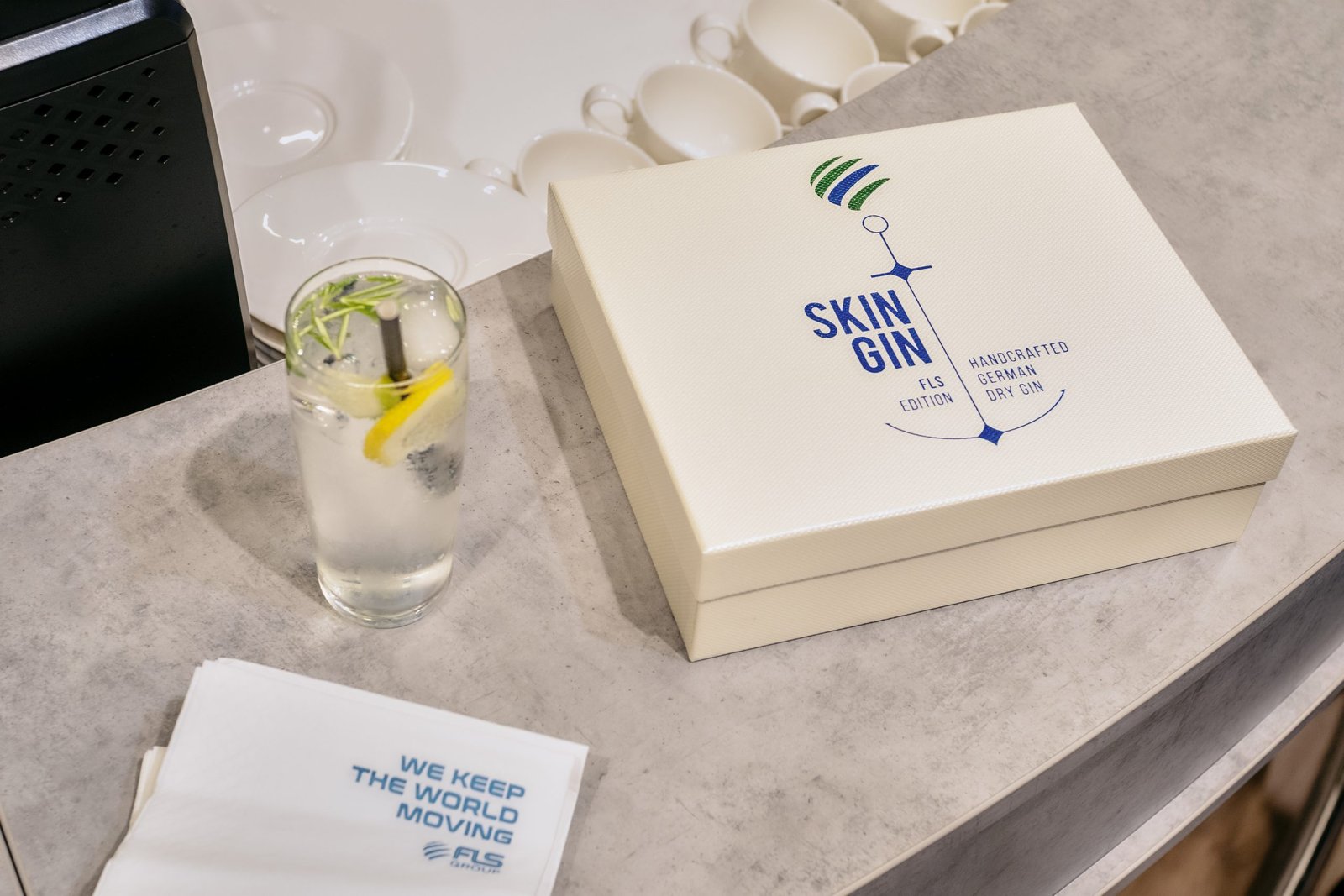 FLS edition Skin Gin gift box and drink at the Breakbulk Europe booth